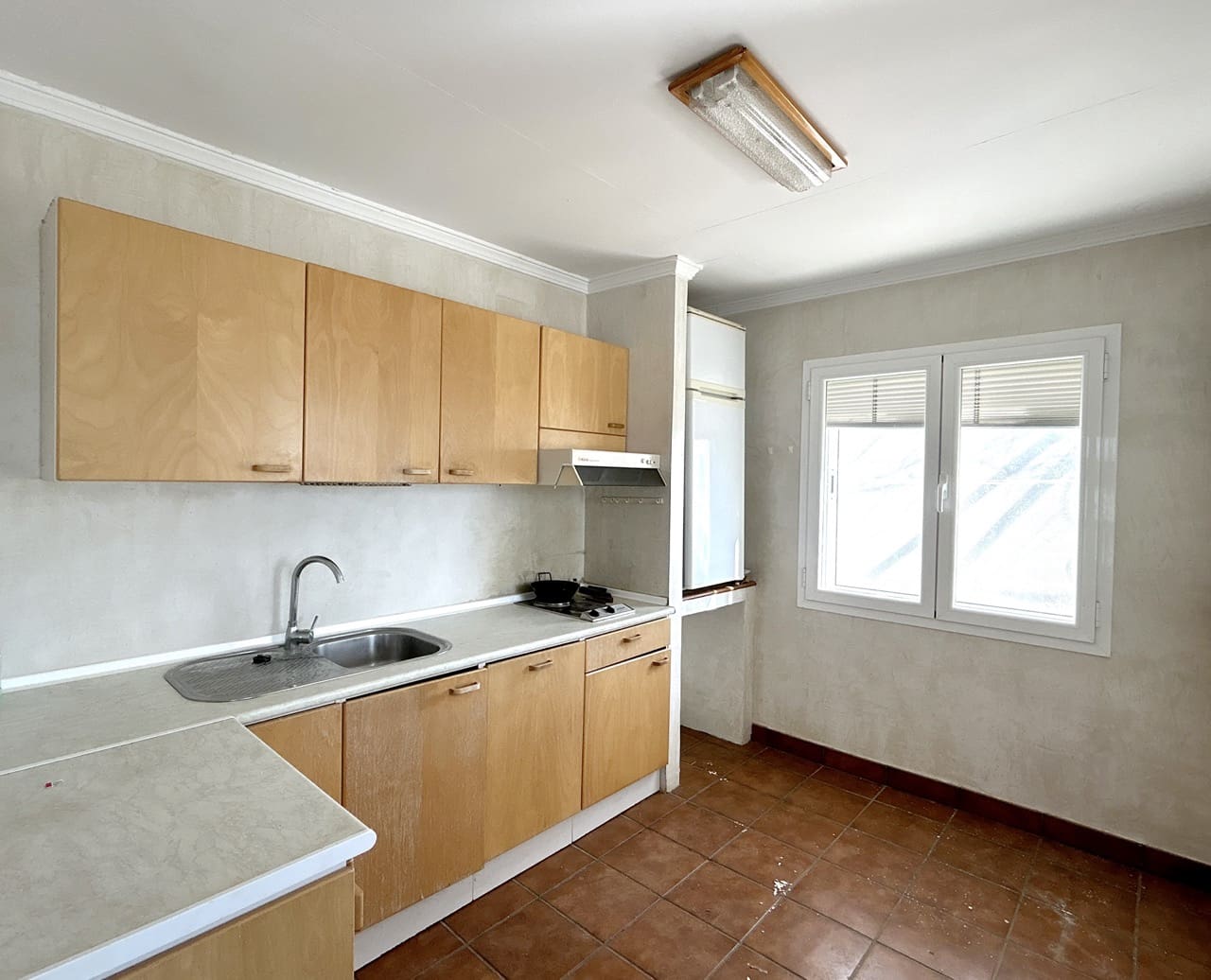 2 soveværelse Finca/Landehus til salg i Priego de Cordoba med garage - € 269.000 (Ref: 8839873)