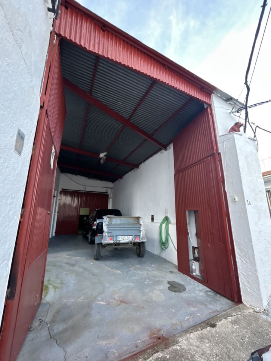 Kommersiell til salgs i Colomera - € 350 000 (Ref: 8929611)