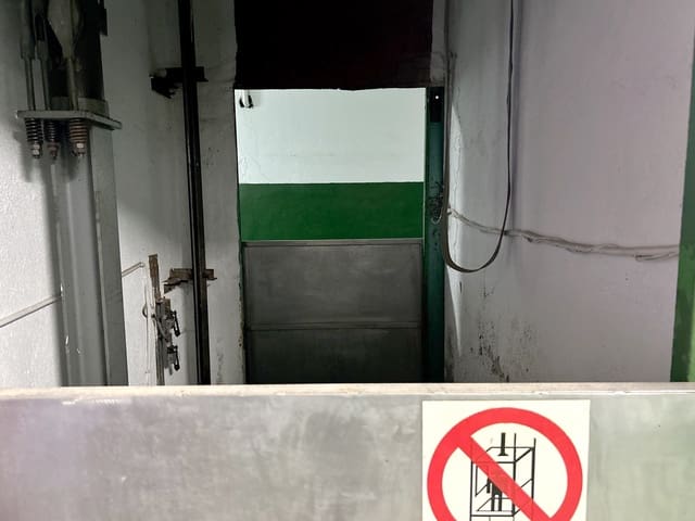 Kommersiell til salgs i Colomera - € 350 000 (Ref: 8929611)