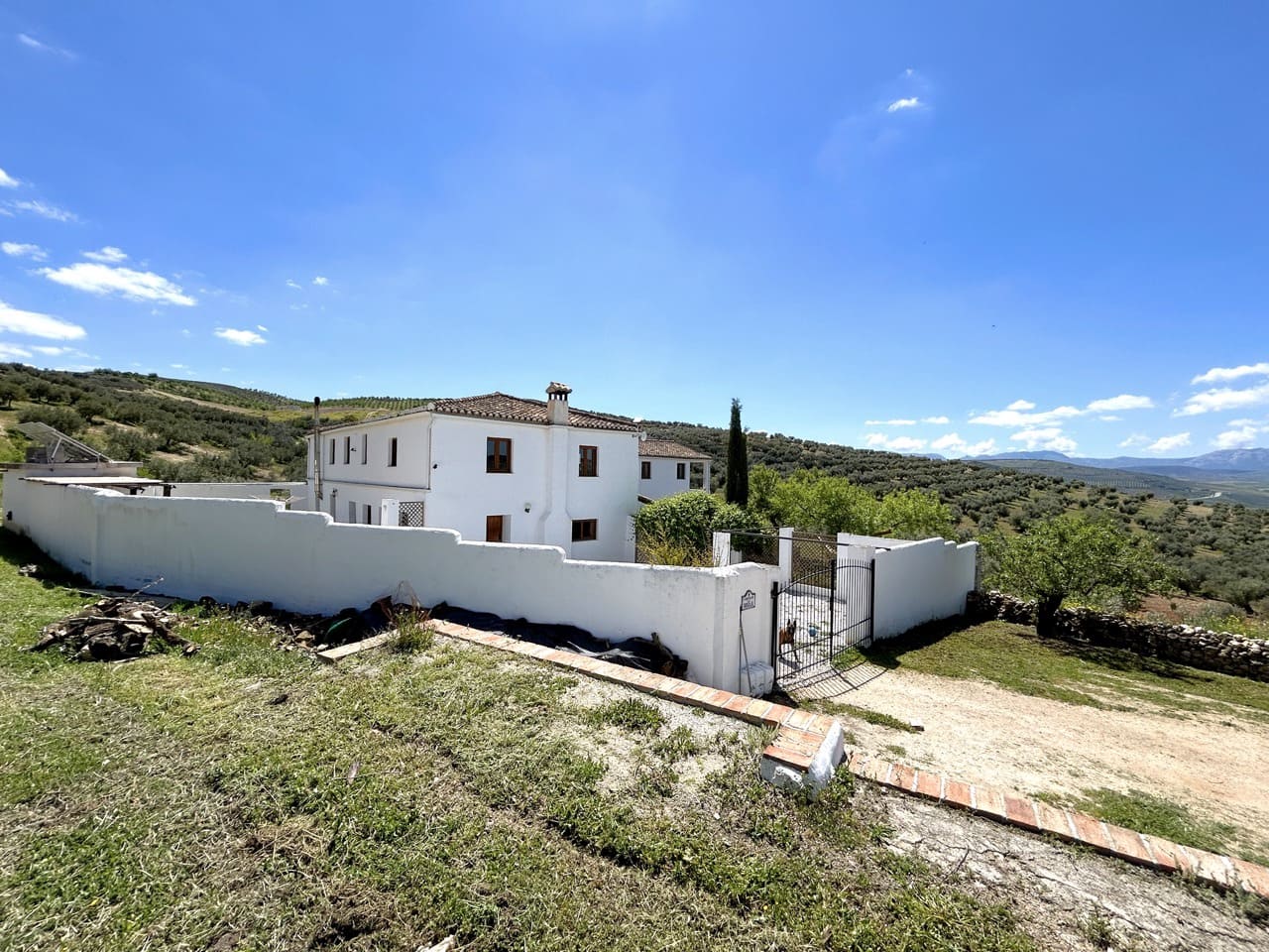 5 bedroom Finca/Country House for sale in Santa Cruz del Comercio with garage - € 1,300,000 (Ref: 8961929)
