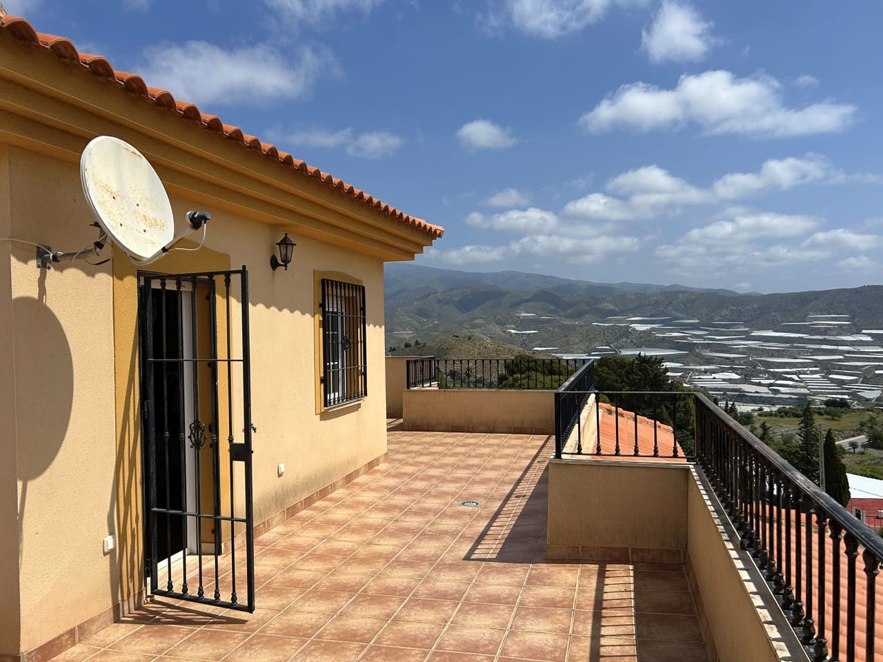 5 soveværelse Villa til salg i Gualchos med swimmingpool garage - € 355.000 (Ref: 8964108)