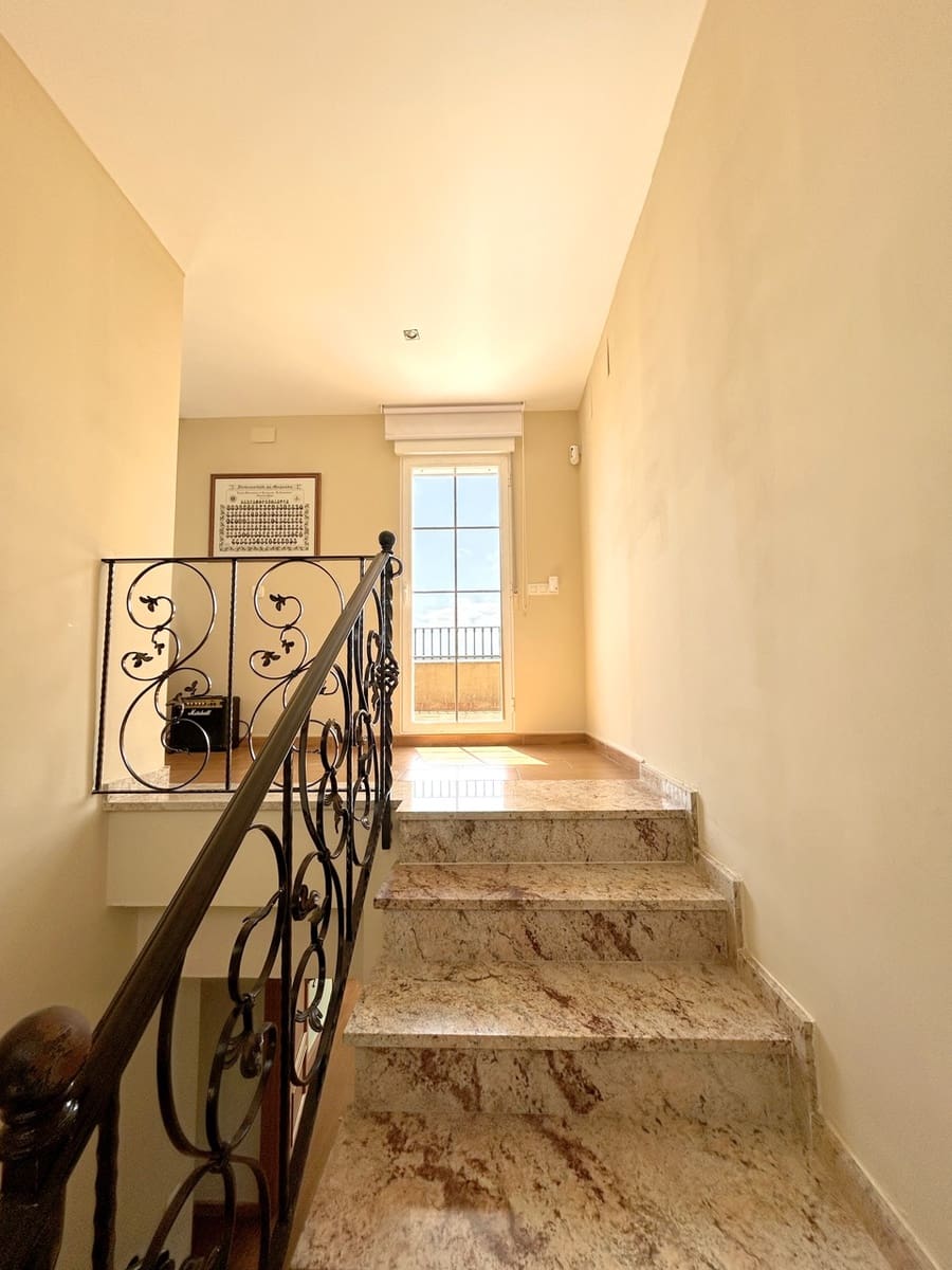 5 soveværelse Villa til salg i Gualchos med swimmingpool garage - € 355.000 (Ref: 8964108)