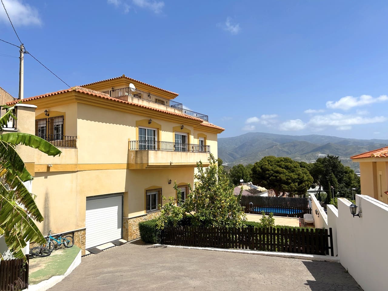 5 soveværelse Villa til salg i Gualchos med swimmingpool garage - € 355.000 (Ref: 8964108)