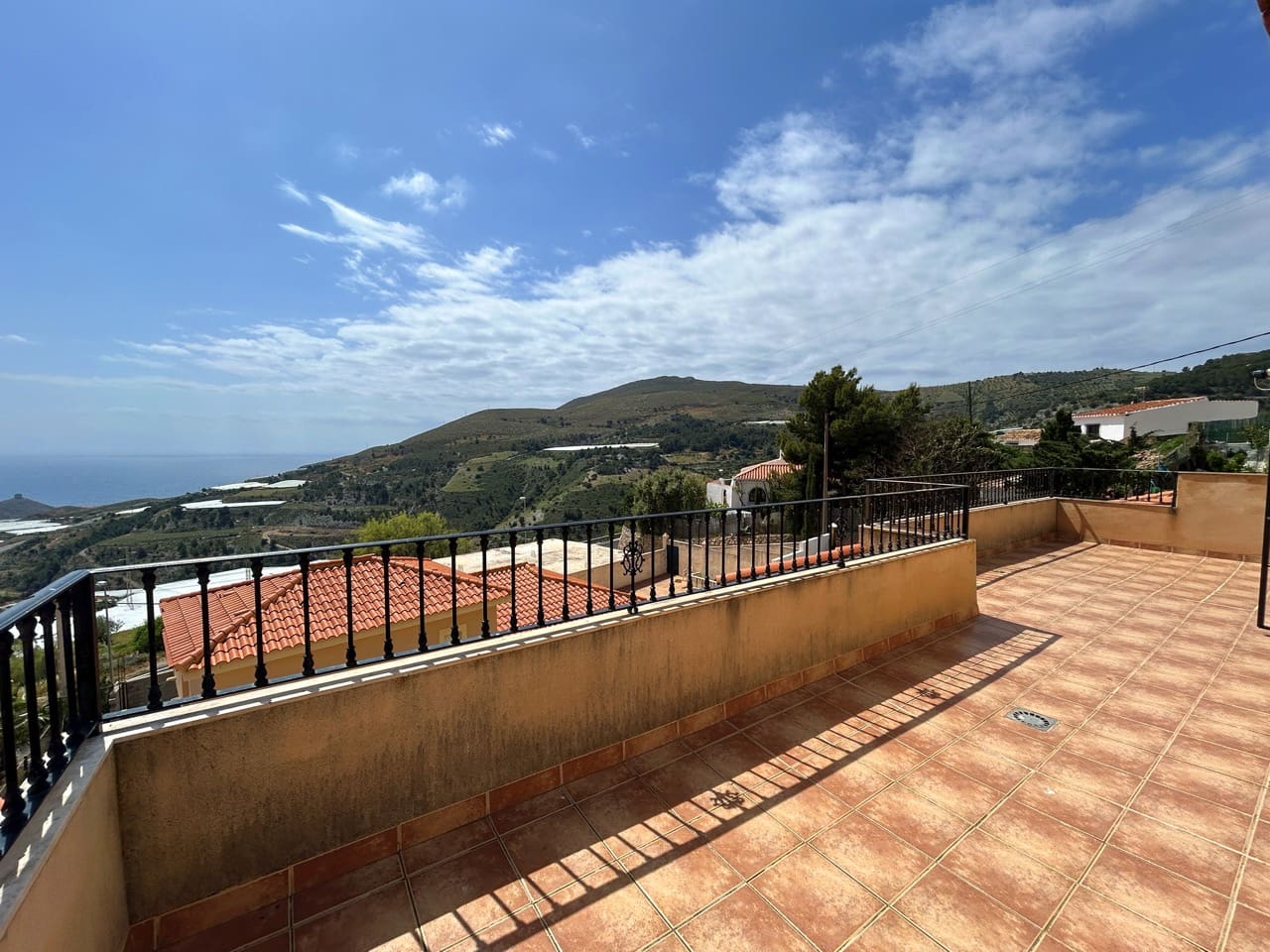 5 soveværelse Villa til salg i Gualchos med swimmingpool garage - € 355.000 (Ref: 8964108)