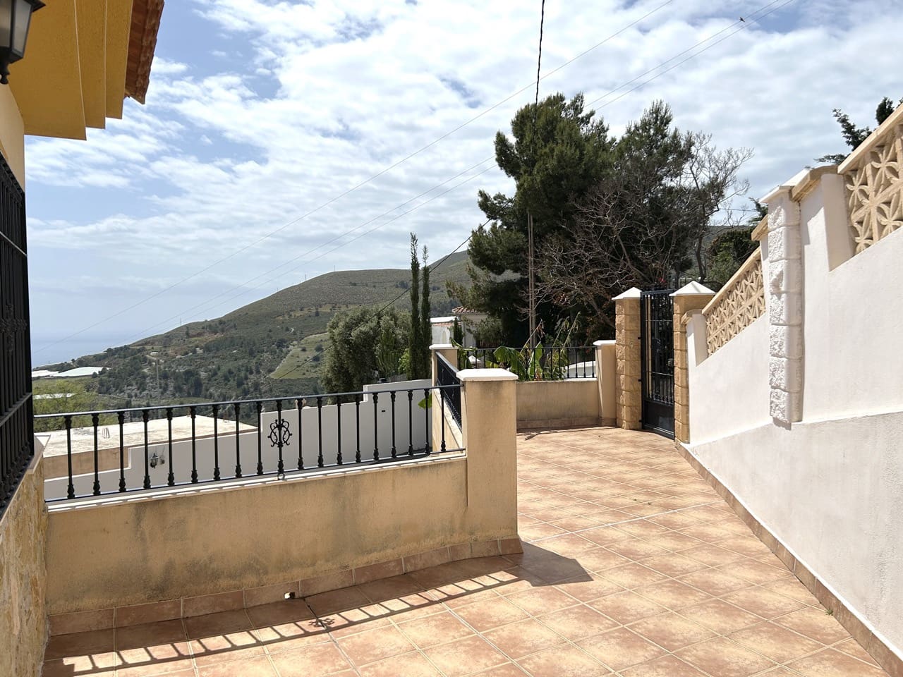 5 soveværelse Villa til salg i Gualchos med swimmingpool garage - € 355.000 (Ref: 8964108)