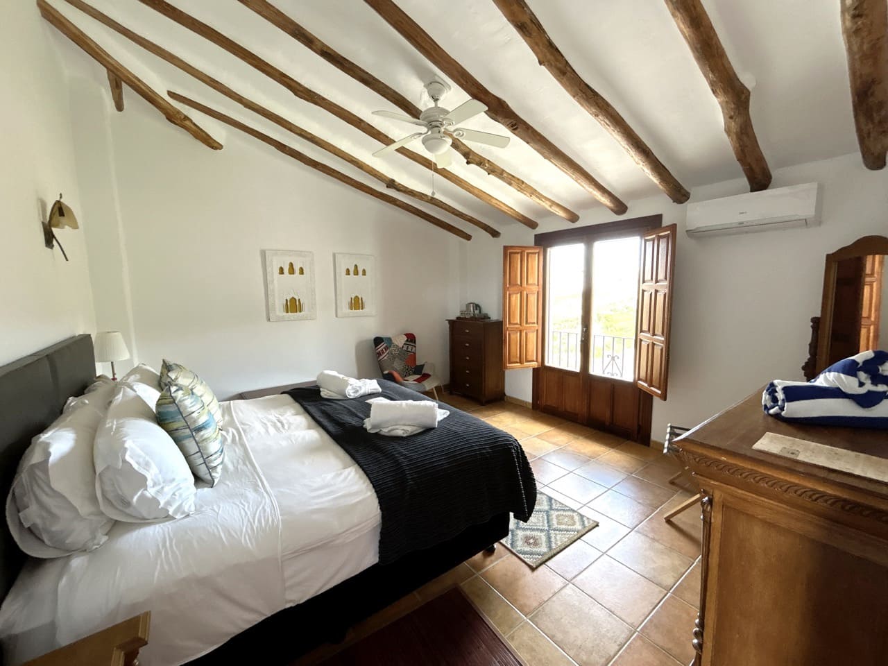 15 soveværelse Guesthouse/B & B til salg i Santa Cruz del Comercio med swimmingpool garage - € 1.750.000 (Ref: 8969717)