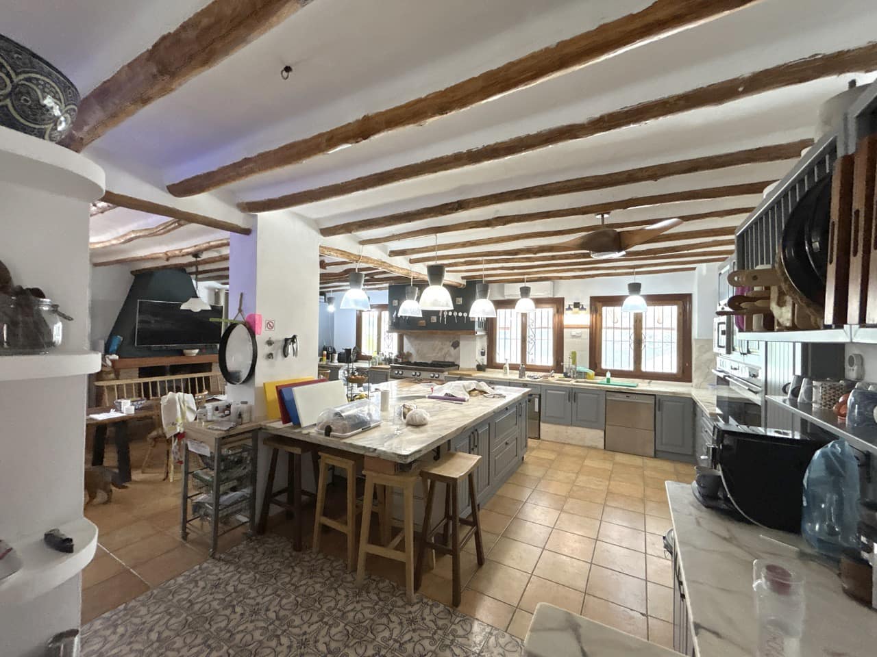 15 soveværelse Guesthouse/B & B til salg i Santa Cruz del Comercio med swimmingpool garage - € 1.750.000 (Ref: 8969717)