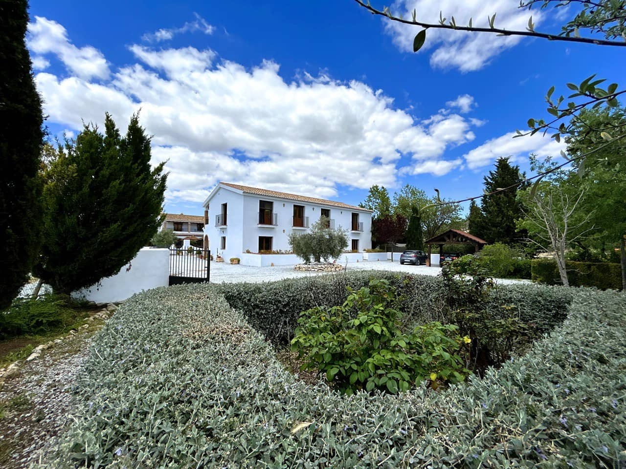 15 soveværelse Guesthouse/B & B til salg i Santa Cruz del Comercio med swimmingpool garage - € 1.750.000 (Ref: 8969717)