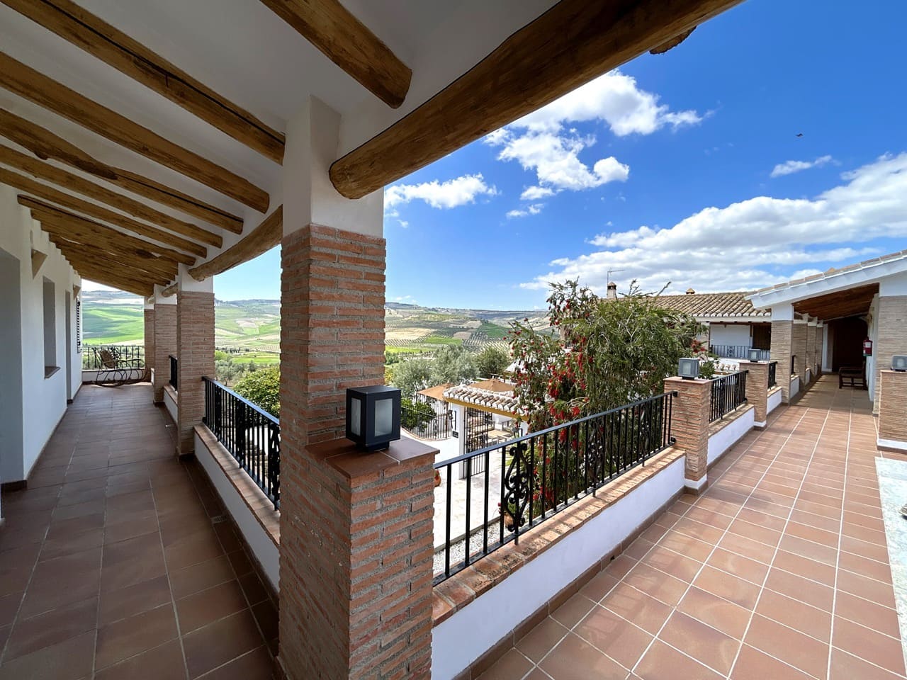 15 soveværelse Guesthouse/B & B til salg i Santa Cruz del Comercio med swimmingpool garage - € 1.750.000 (Ref: 8969717)