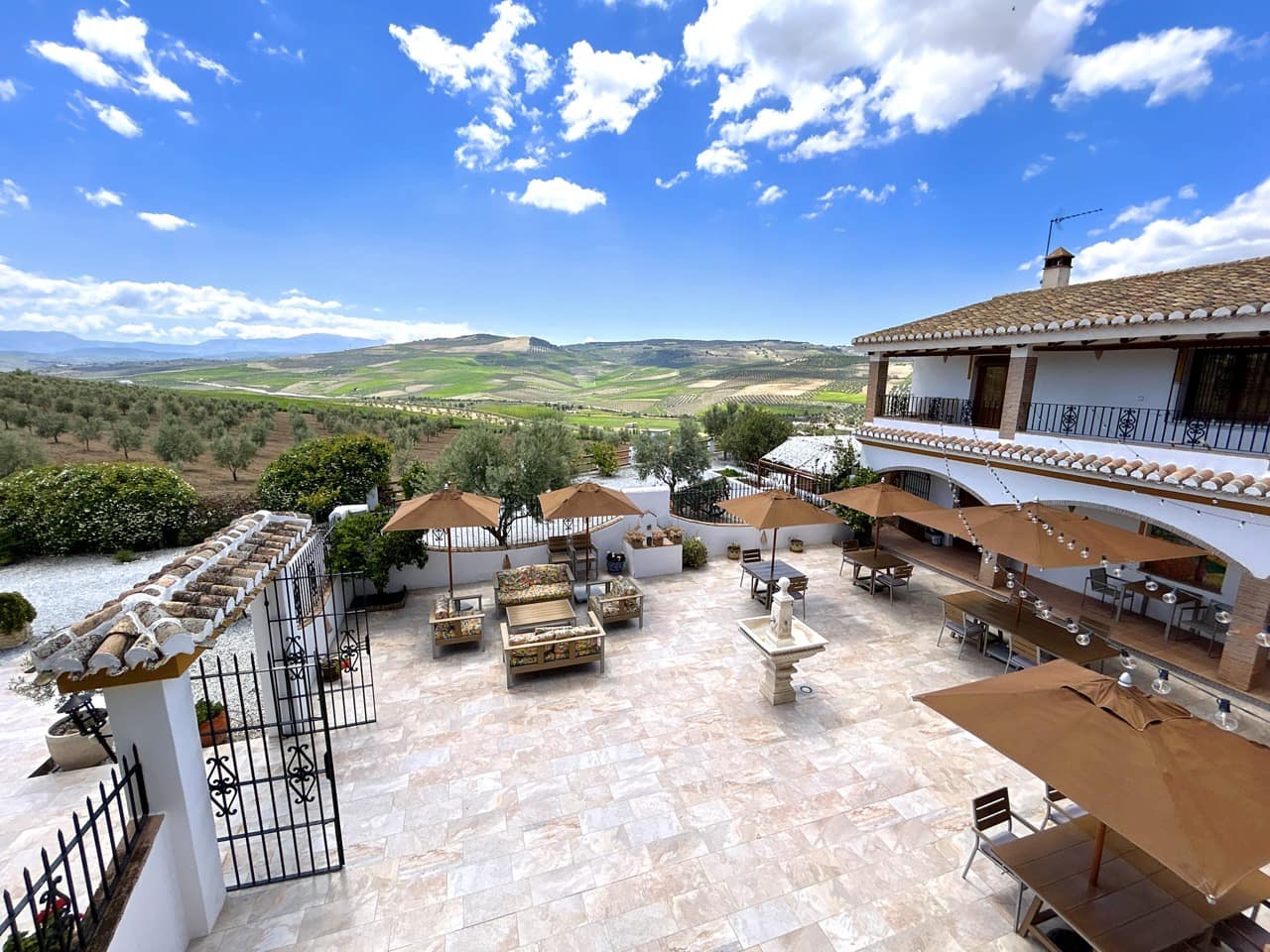 15 soveværelse Guesthouse/B & B til salg i Santa Cruz del Comercio med swimmingpool garage - € 1.750.000 (Ref: 8969717)