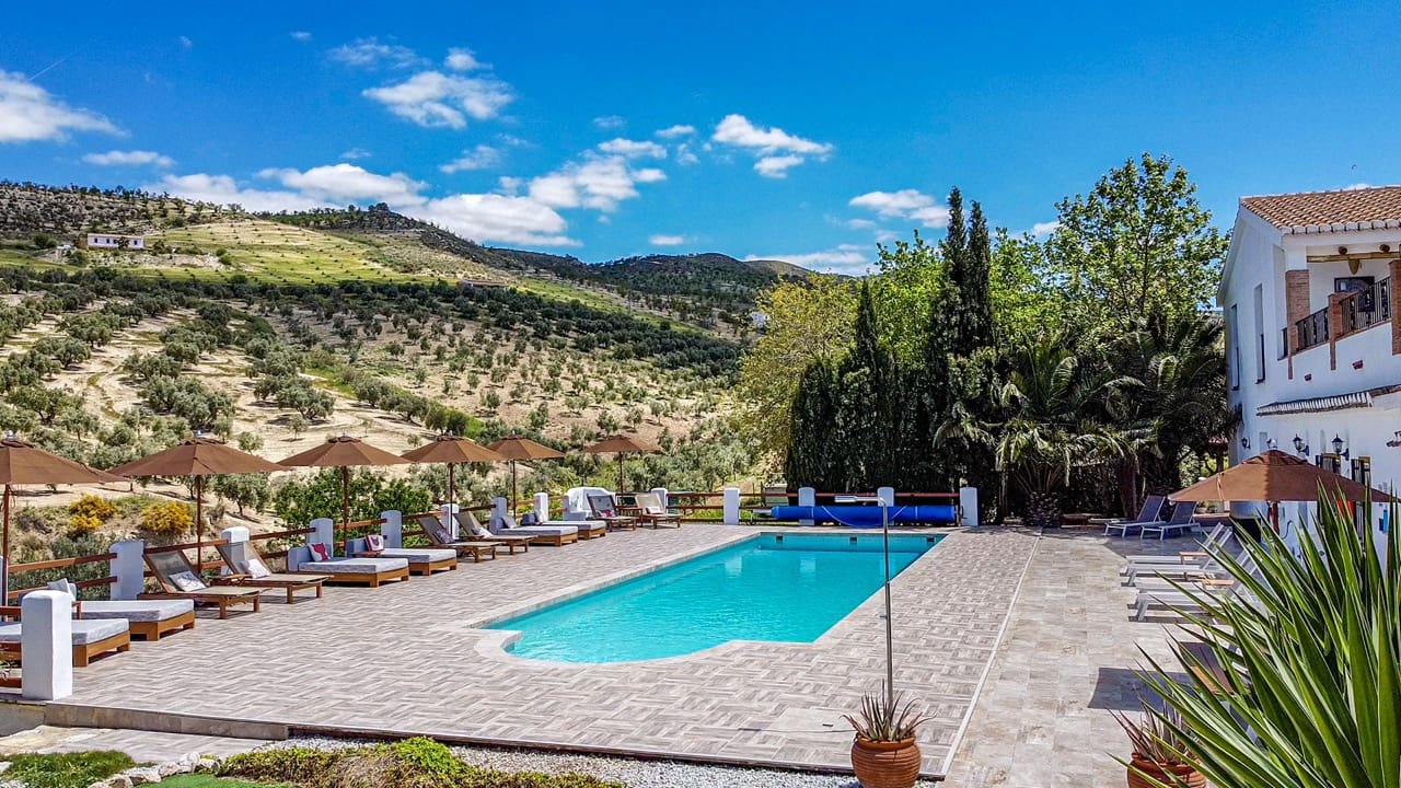 15 soveværelse Guesthouse/B & B til salg i Santa Cruz del Comercio med swimmingpool garage - € 1.750.000 (Ref: 8969717)