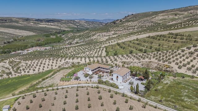 15 soverom Gjestgiveri/B&B til salgs i Santa Cruz del Comercio med svømmebasseng garasje - € 1 750 000 (Ref: 8969717)