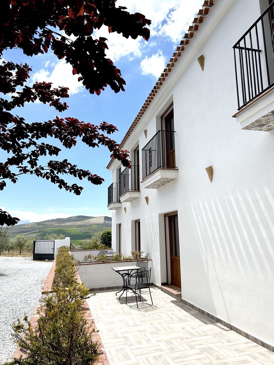 15 soveværelse Guesthouse/B & B til salg i Santa Cruz del Comercio med swimmingpool garage - € 1.750.000 (Ref: 8969717)