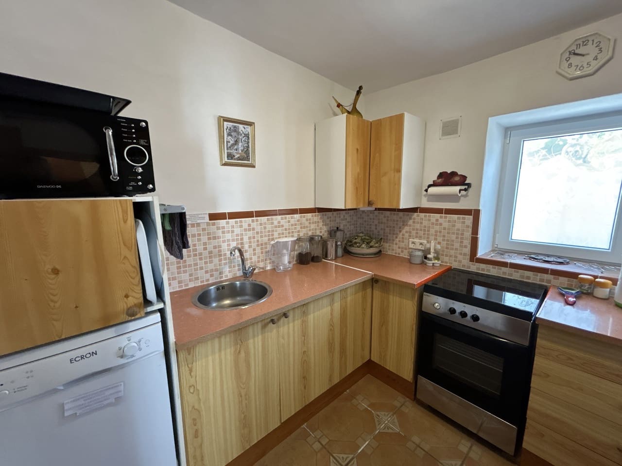 5 soveværelse Villa til salg i Velez de Benaudalla med swimmingpool garage - € 285.000 (Ref: 9032631)