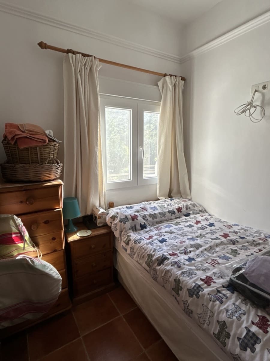 5 soveværelse Villa til salg i Velez de Benaudalla med swimmingpool garage - € 285.000 (Ref: 9032631)