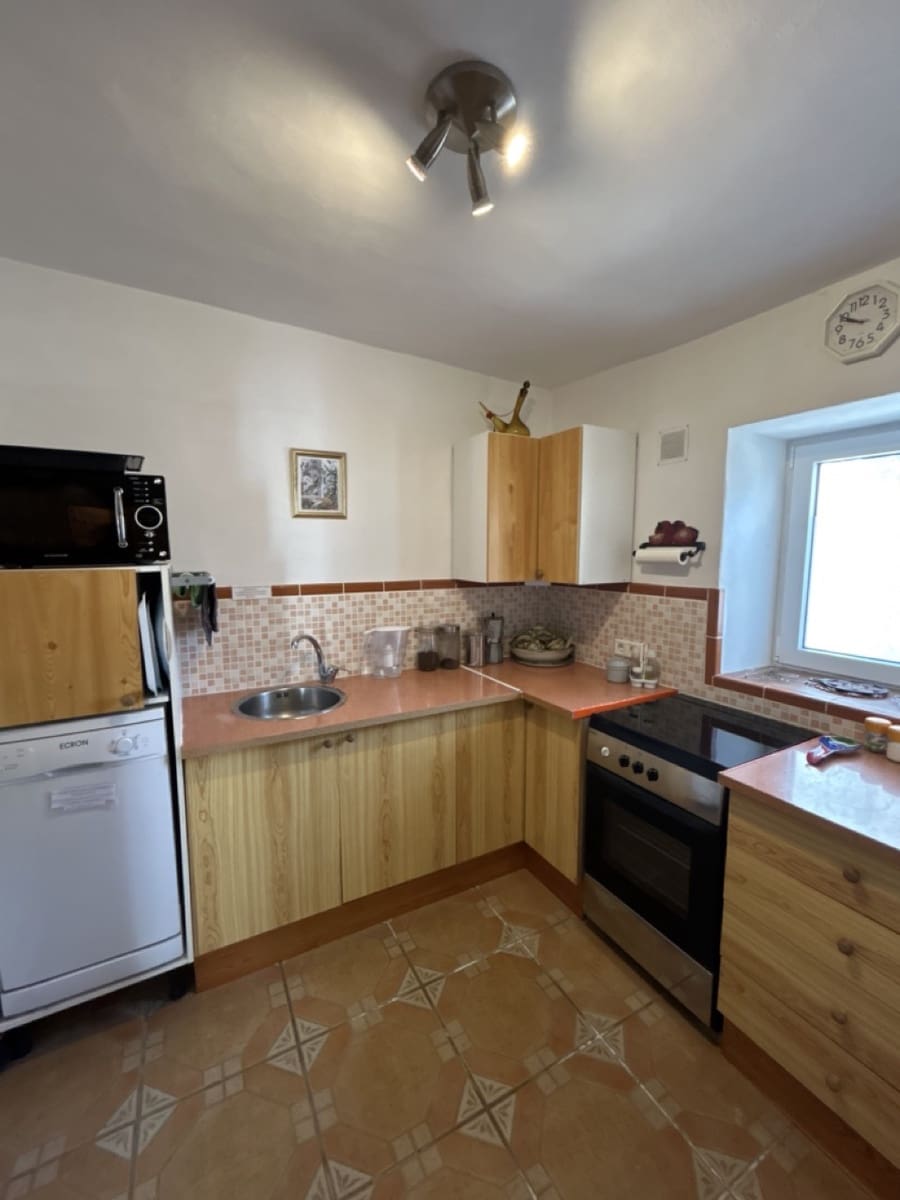 5 soveværelse Villa til salg i Velez de Benaudalla med swimmingpool garage - € 285.000 (Ref: 9032631)