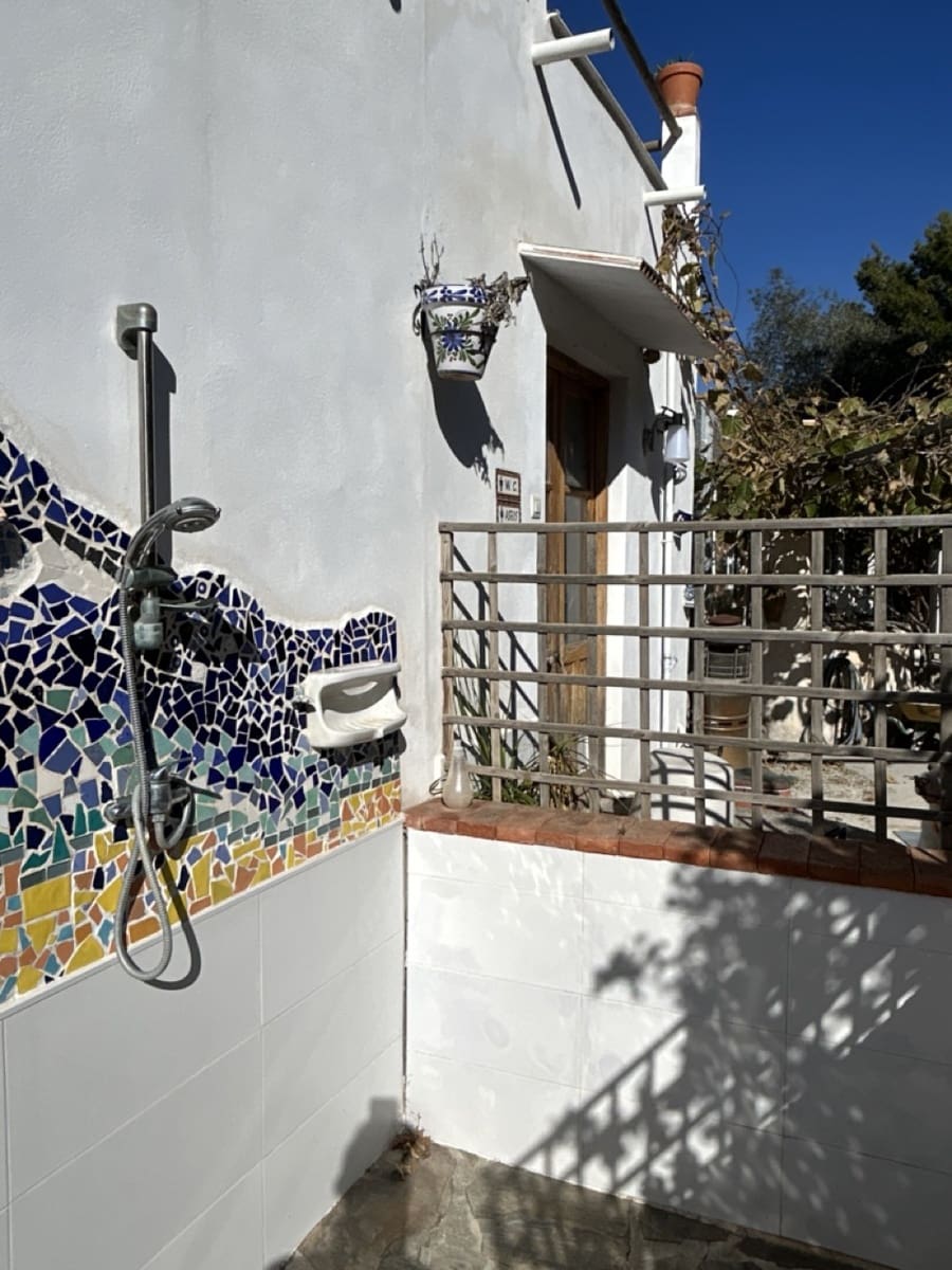 5 soveværelse Villa til salg i Velez de Benaudalla med swimmingpool garage - € 285.000 (Ref: 9032631)