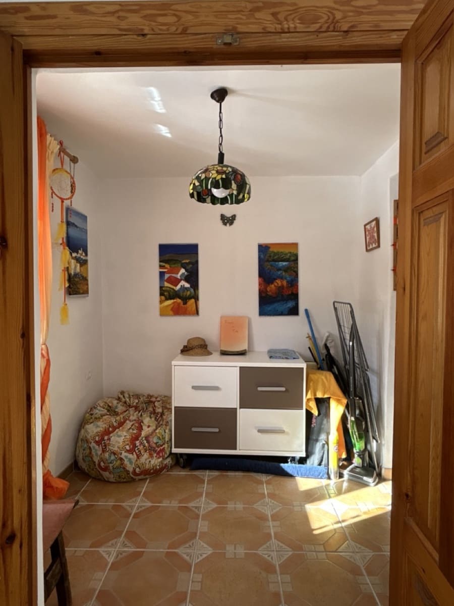 5 soveværelse Villa til salg i Velez de Benaudalla med swimmingpool garage - € 285.000 (Ref: 9032631)