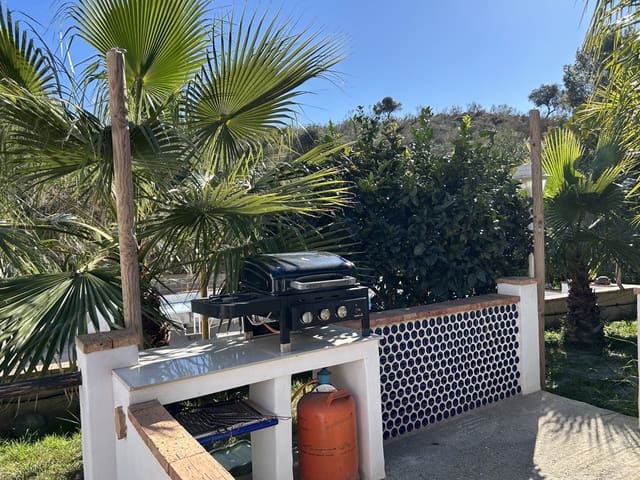 5 sypialnia Willa na sprzedaż w Vélez de Benaudalla z basenem garażem - 285 000 € (Ref: 9032631)