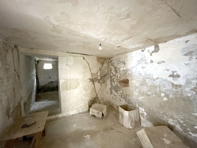 Ruin til salg i Moclín - € 25.000 (Ref: 9032646)