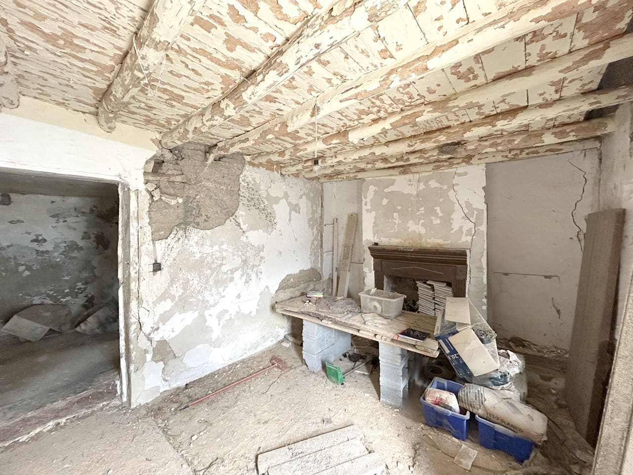 Ruin til salg i Moclin - € 25.000 (Ref: 9032646)