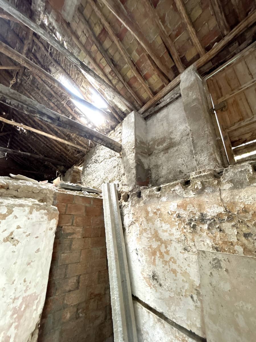 Ruin til salg i Moclin - € 25.000 (Ref: 9032646)