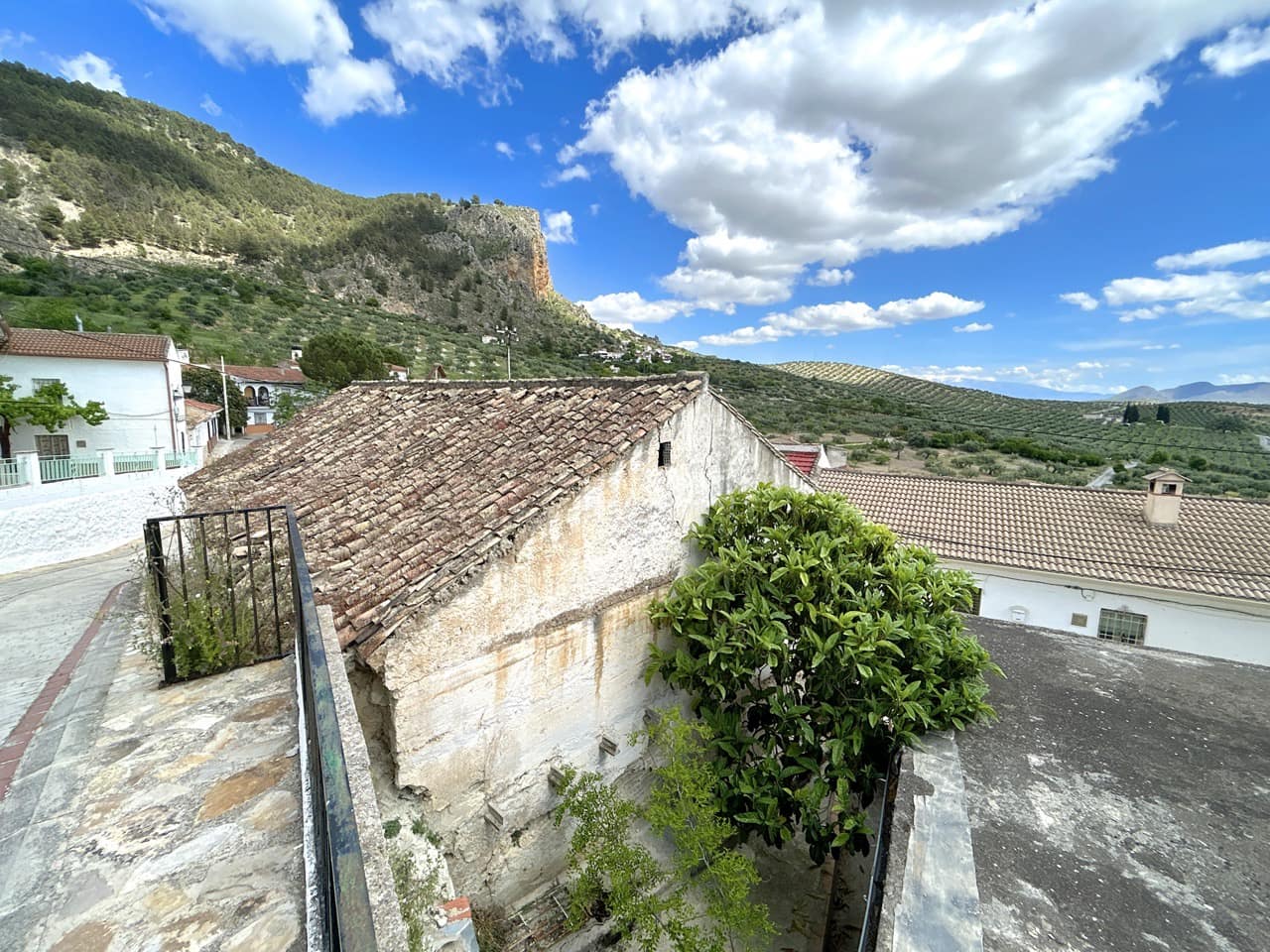 Ruin til salg i Moclin - € 25.000 (Ref: 9032646)