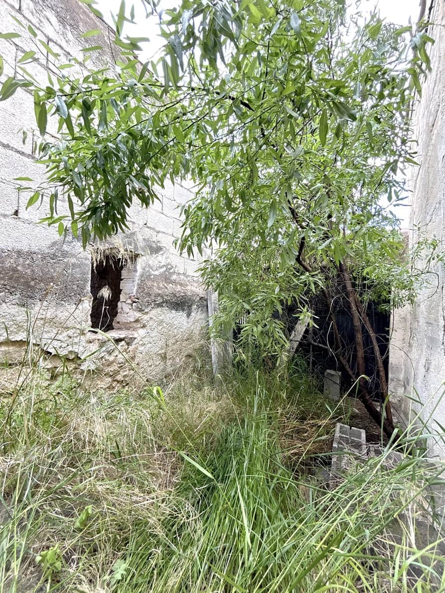 Ruin til salg i Moclin - € 25.000 (Ref: 9032646)