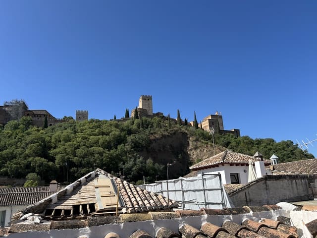 2 bedroom Apartment for sale in Albaicin, Granada city - € 299,000 (Ref: 9087388)