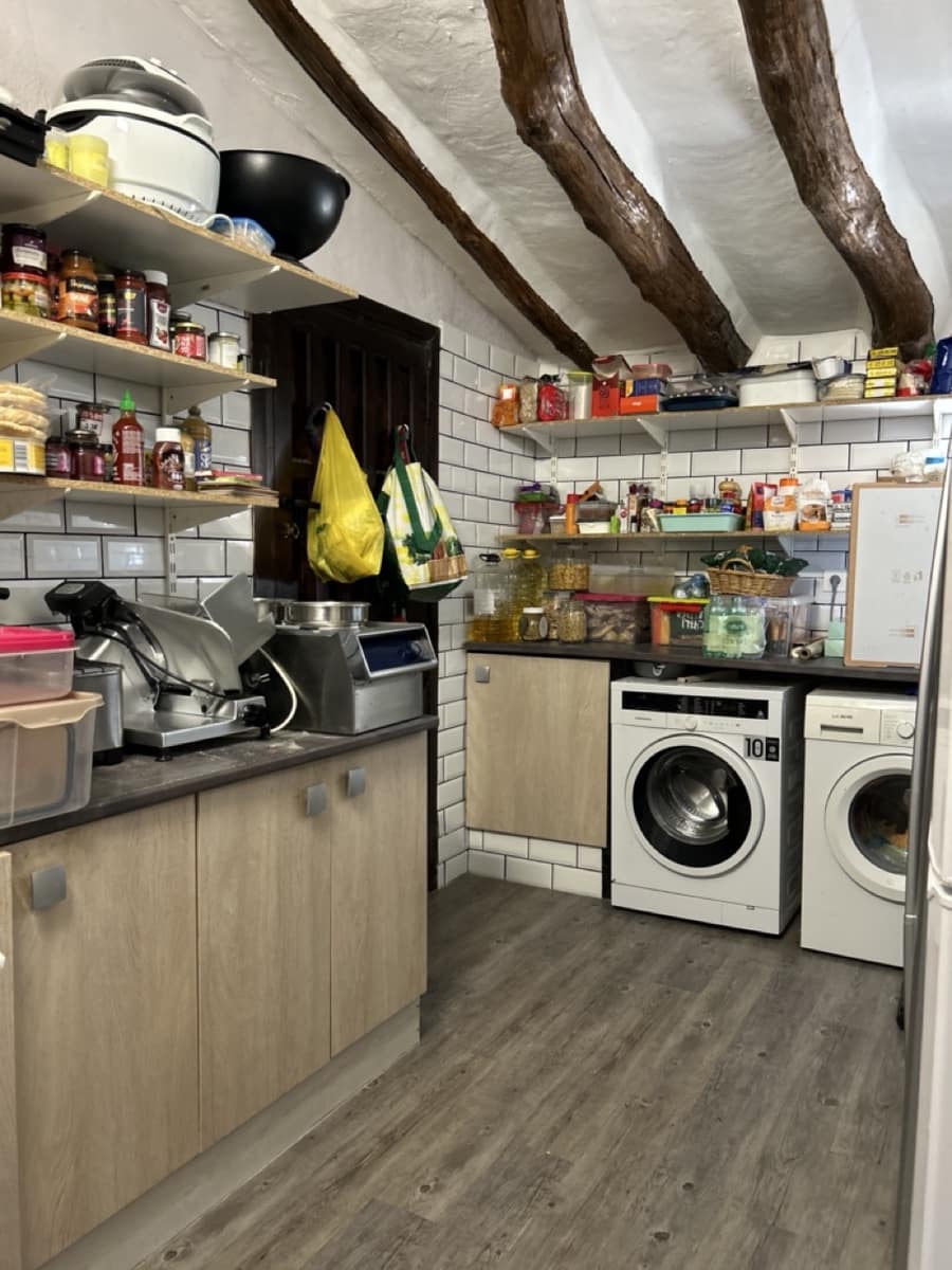 14 soveværelse Finca/Landehus til salg i Caniles med swimmingpool garage - € 1.250.000 (Ref: 9142442)