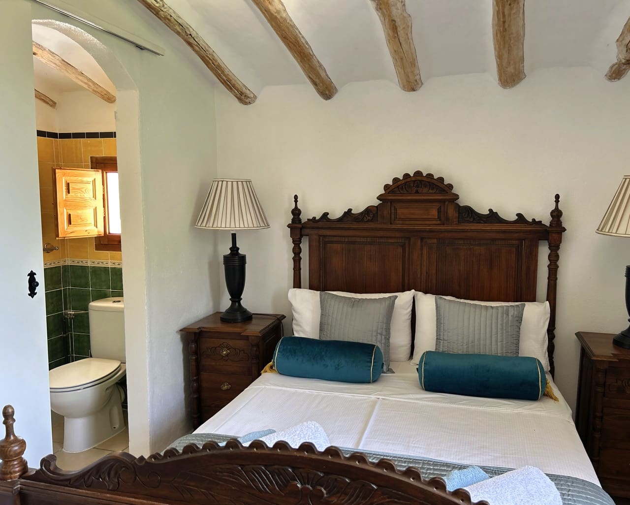 14 soveværelse Finca/Landehus til salg i Caniles med swimmingpool garage - € 1.250.000 (Ref: 9142442)