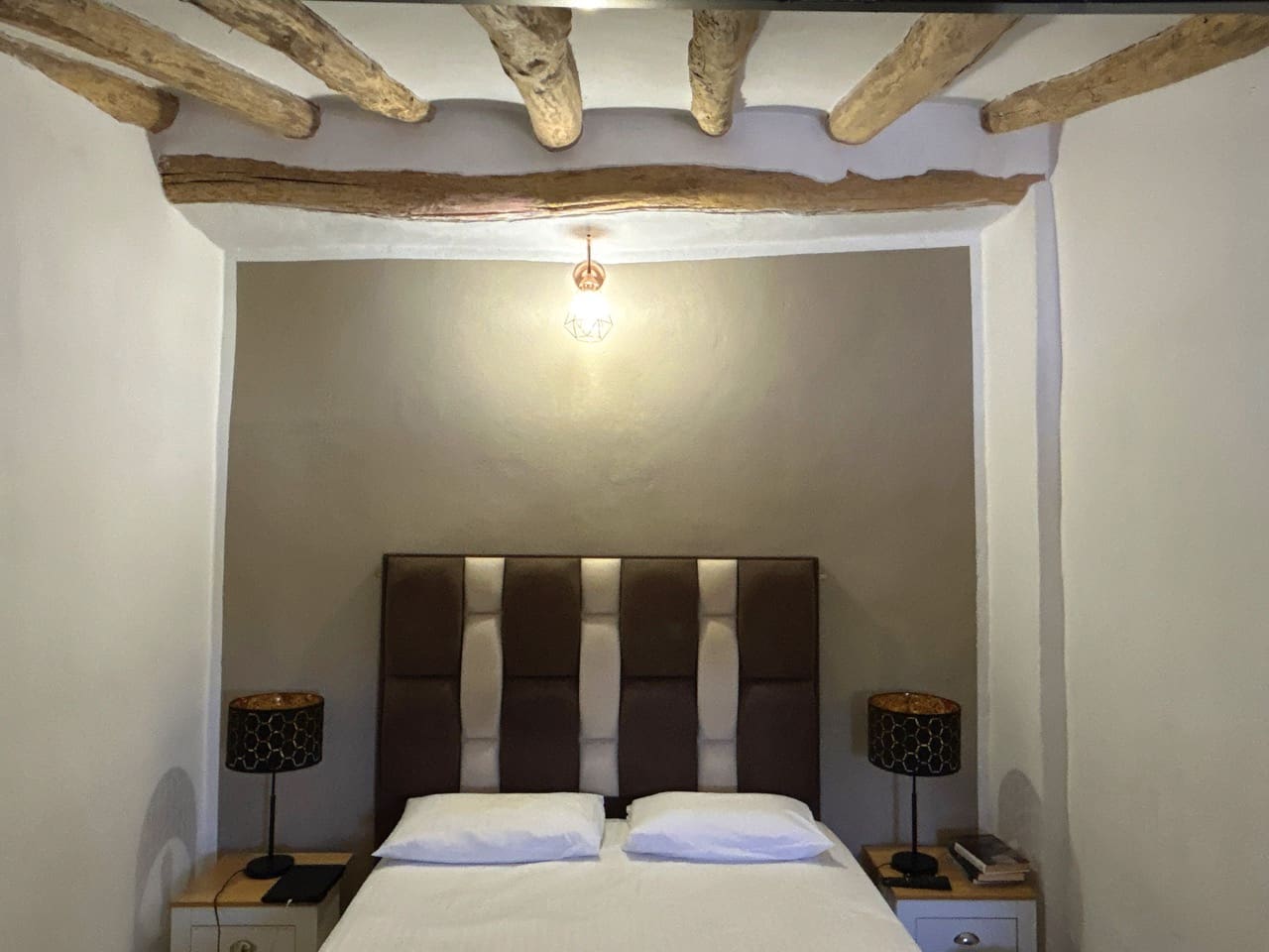 14 soveværelse Finca/Landehus til salg i Caniles med swimmingpool garage - € 1.250.000 (Ref: 9142442)