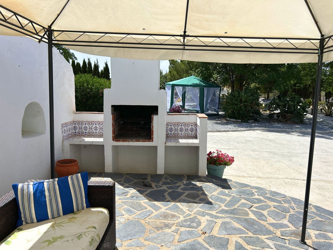 14 soveværelse Finca/Landehus til salg i Caniles med swimmingpool garage - € 1.250.000 (Ref: 9142442)