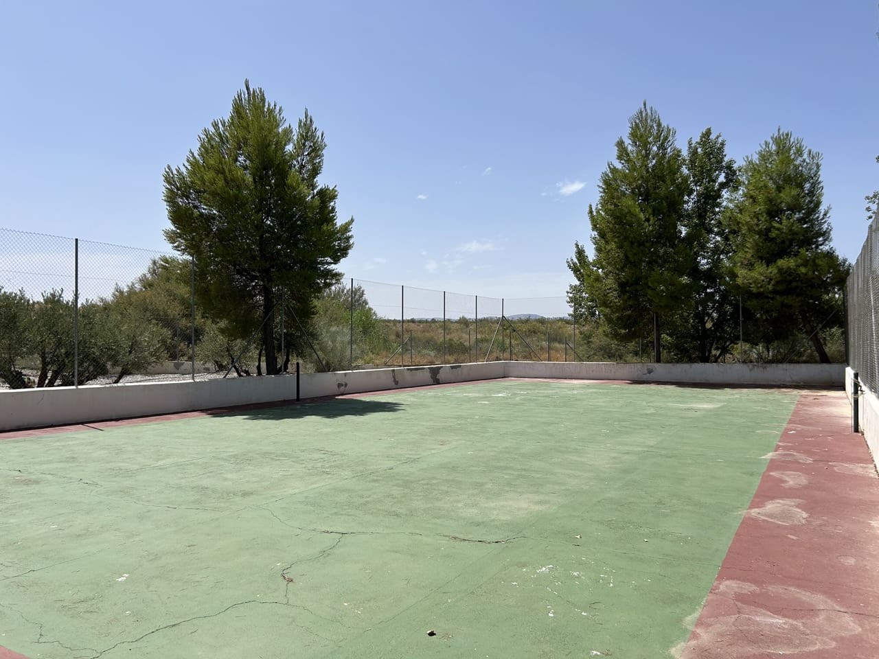 14 soveværelse Finca/Landehus til salg i Caniles med swimmingpool garage - € 1.250.000 (Ref: 9142442)