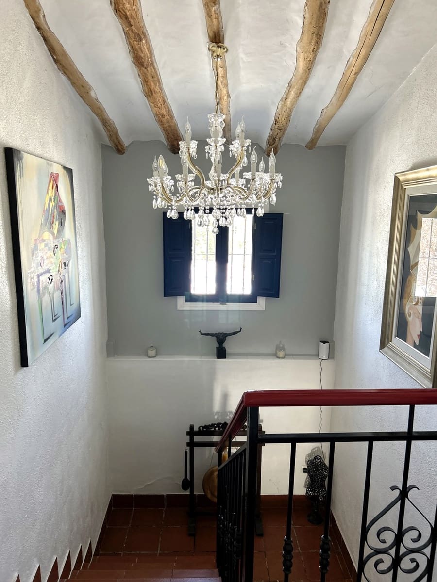 14 soveværelse Finca/Landehus til salg i Caniles med swimmingpool garage - € 1.250.000 (Ref: 9142442)