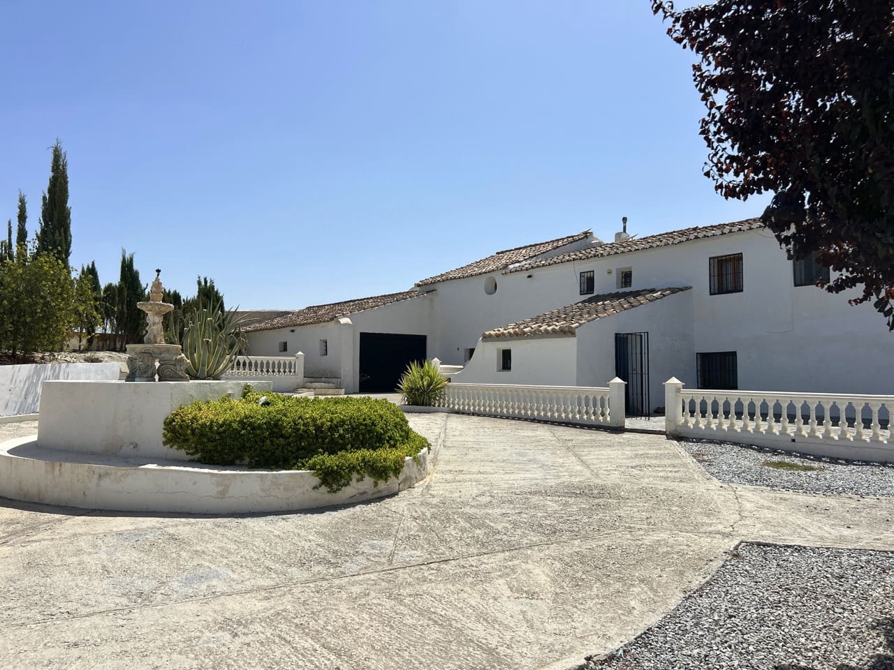 14 soveværelse Finca/Landehus til salg i Caniles med swimmingpool garage - € 1.250.000 (Ref: 9142442)