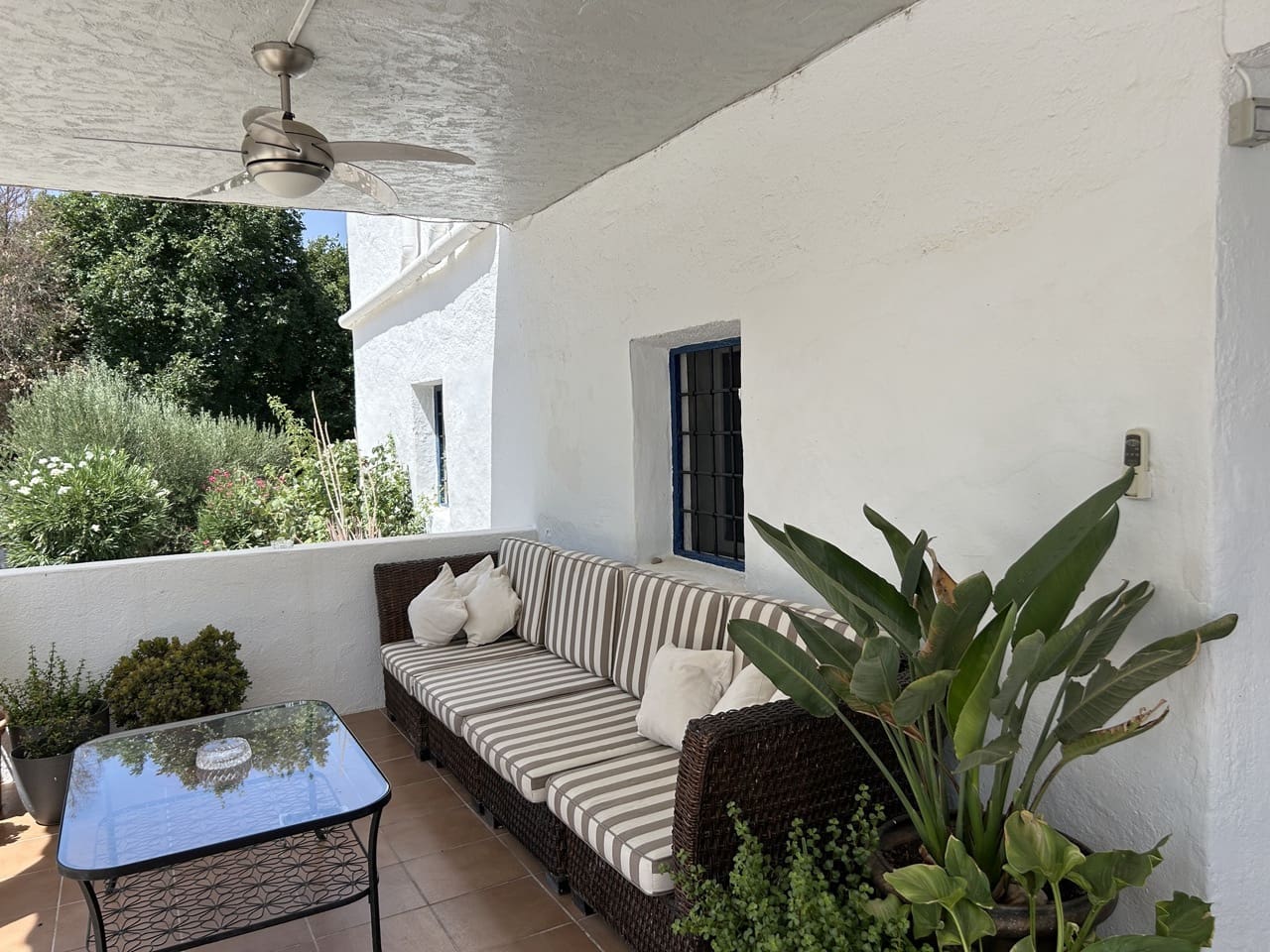 14 soveværelse Finca/Landehus til salg i Caniles med swimmingpool garage - € 1.250.000 (Ref: 9142442)