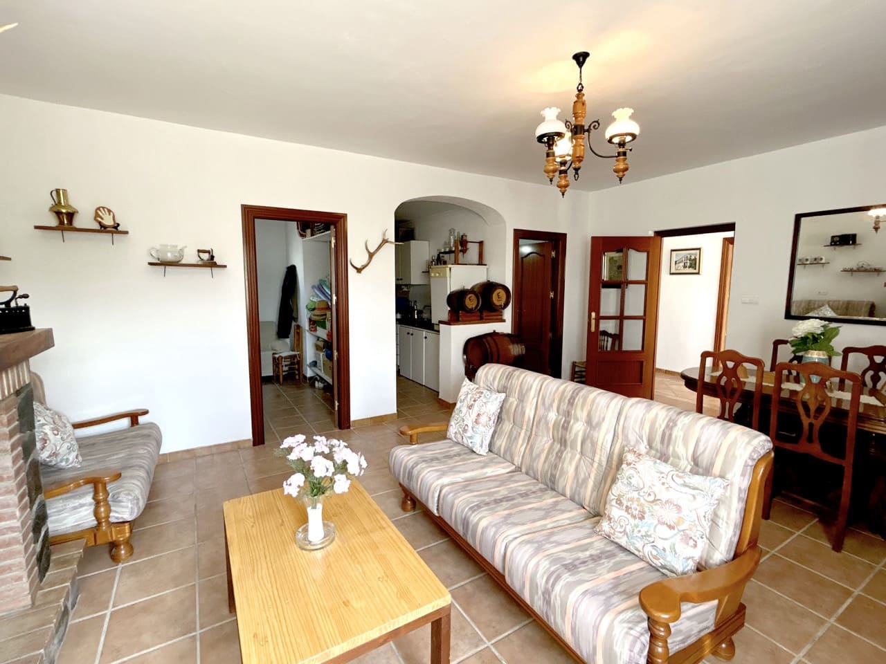 7 soverom Villa til salgs i Mures med svømmebasseng garasje - € 280 000 (Ref: 9143631)