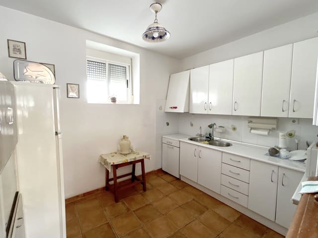 7 bedroom Villa for sale in Mures, Alcalá la Real with pool garage - € 280,000 (Ref: 9143631)