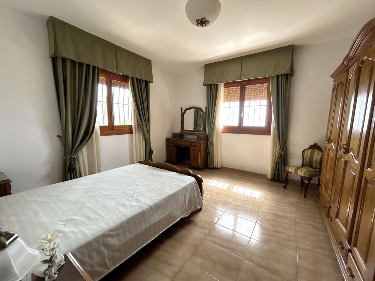 5 soveværelse Villa til salg i Gualchos med swimmingpool garage - € 395.000 (Ref: 9177795)