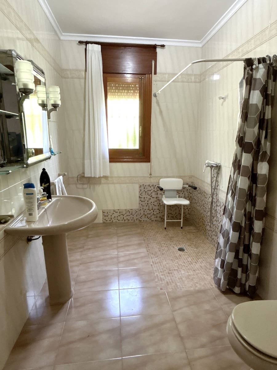 5 soveværelse Villa til salg i Gualchos med swimmingpool garage - € 395.000 (Ref: 9177795)