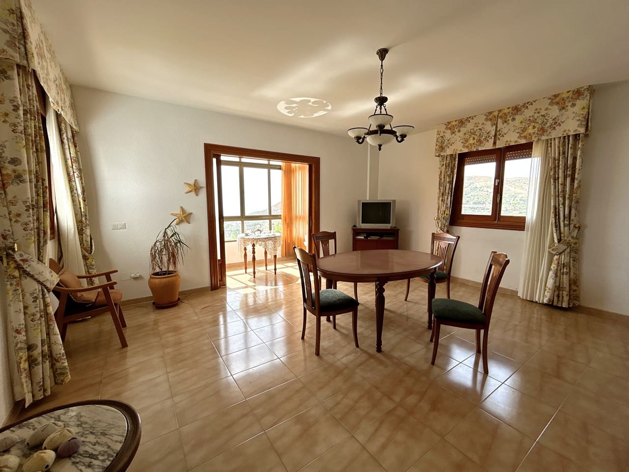 5 soveværelse Villa til salg i Gualchos med swimmingpool garage - € 395.000 (Ref: 9177795)