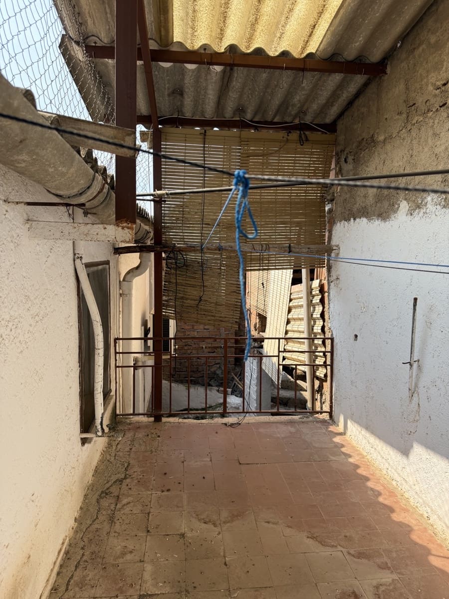 4 soverom Hus til salgs i Colomera med garasje - € 70 000 (Ref: 9188854)