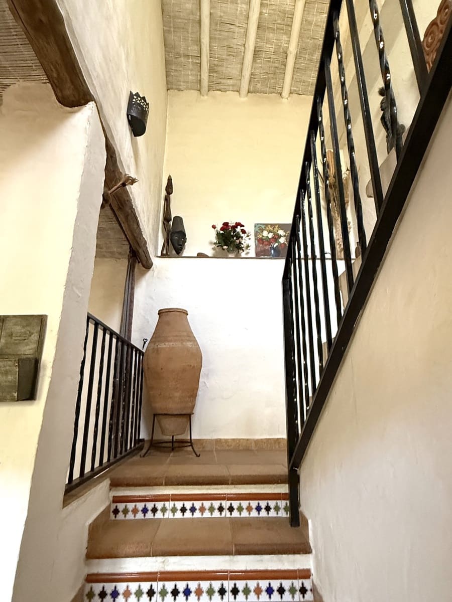 3 soverom Finca/Herregård til salgs i Montefrio med svømmebasseng - € 220 000 (Ref: 9198625)