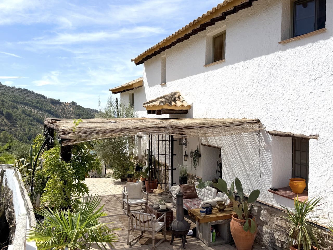 3 soverom Finca/Herregård til salgs i Montefrio med svømmebasseng - € 220 000 (Ref: 9198625)