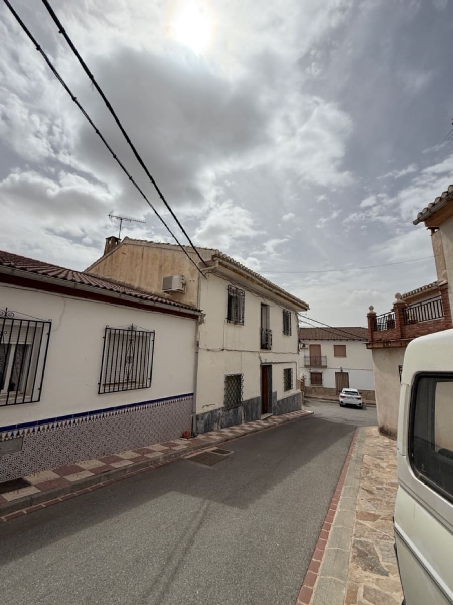 3 soverom Hus til salgs i Moclin - € 98 000 (Ref: 9230664)