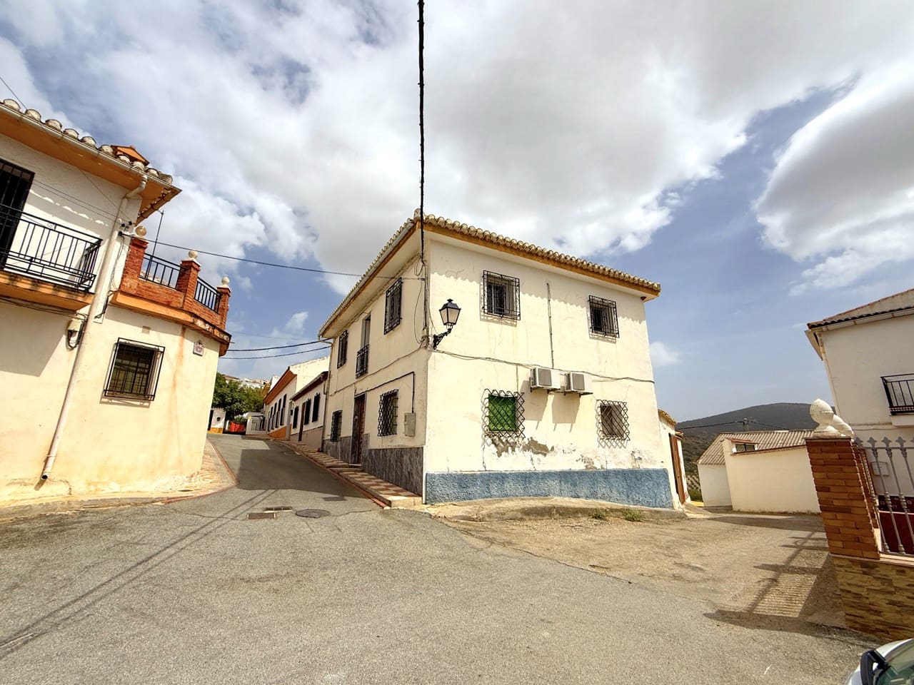 3 soverom Hus til salgs i Moclin - € 98 000 (Ref: 9230664)