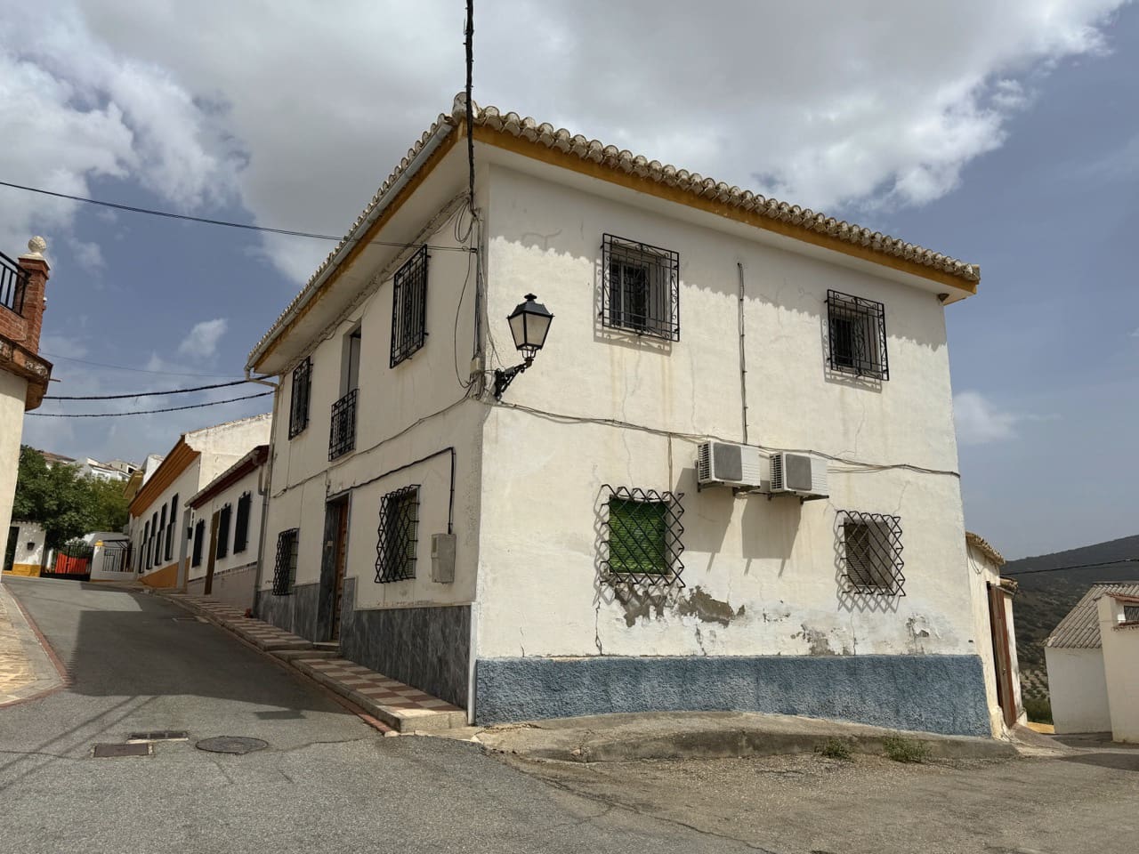 3 soverom Hus til salgs i Moclin - € 98 000 (Ref: 9230664)