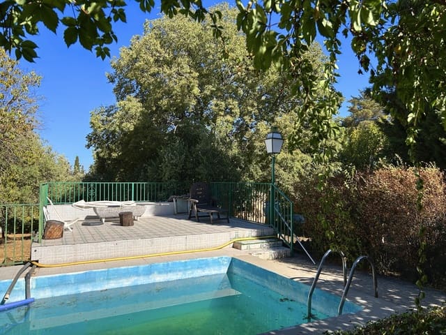 3 Zimmer Villa zu verkaufen in La Zubia mit Pool Garage - 320.000 € (Ref: 9230695)