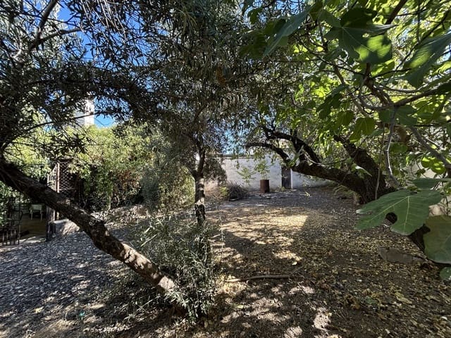 3 Zimmer Villa zu verkaufen in La Zubia mit Pool Garage - 320.000 € (Ref: 9230695)